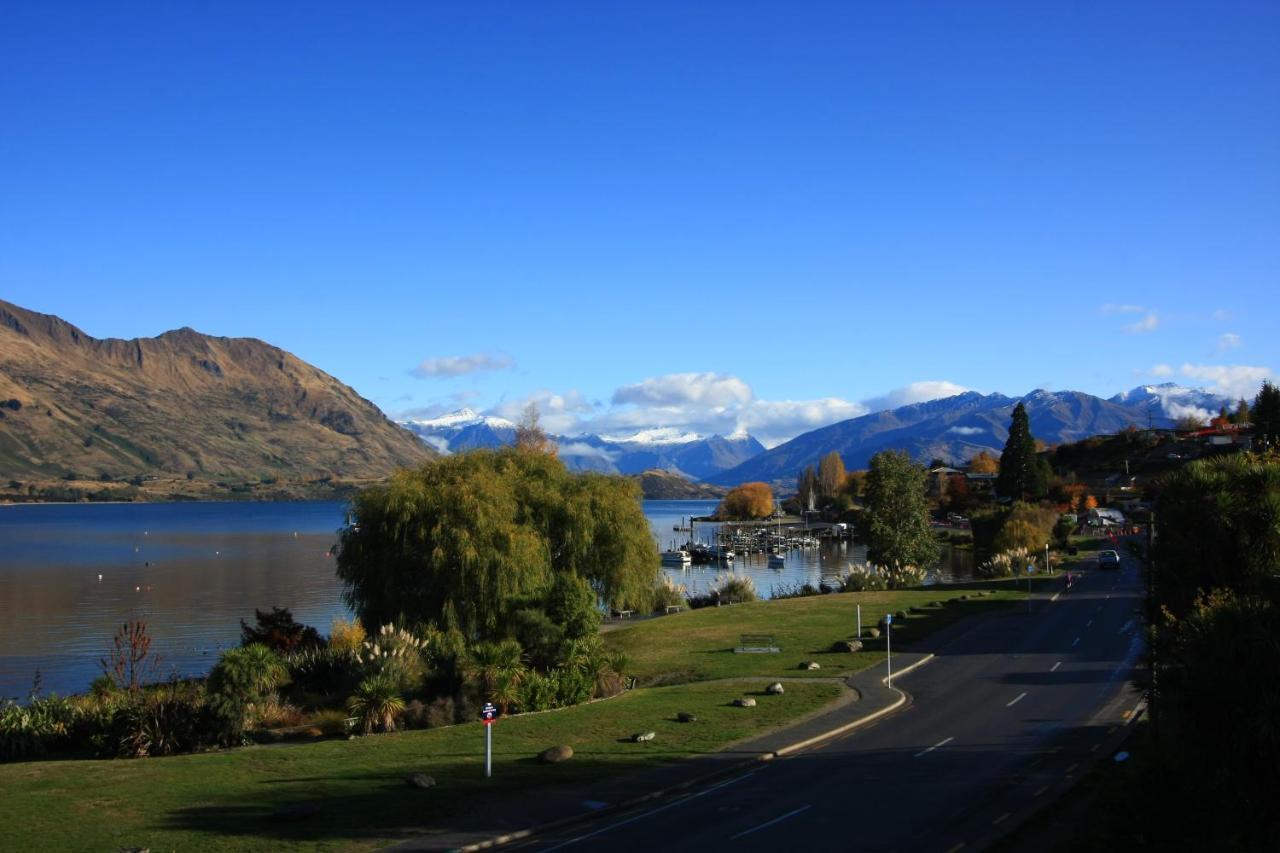 The Moorings Motel And Apartments Wanaka Bagian luar foto