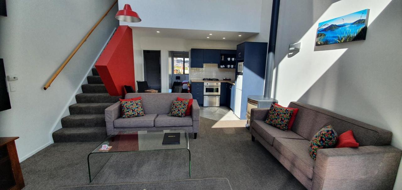 The Moorings Motel And Apartments Wanaka Bagian luar foto