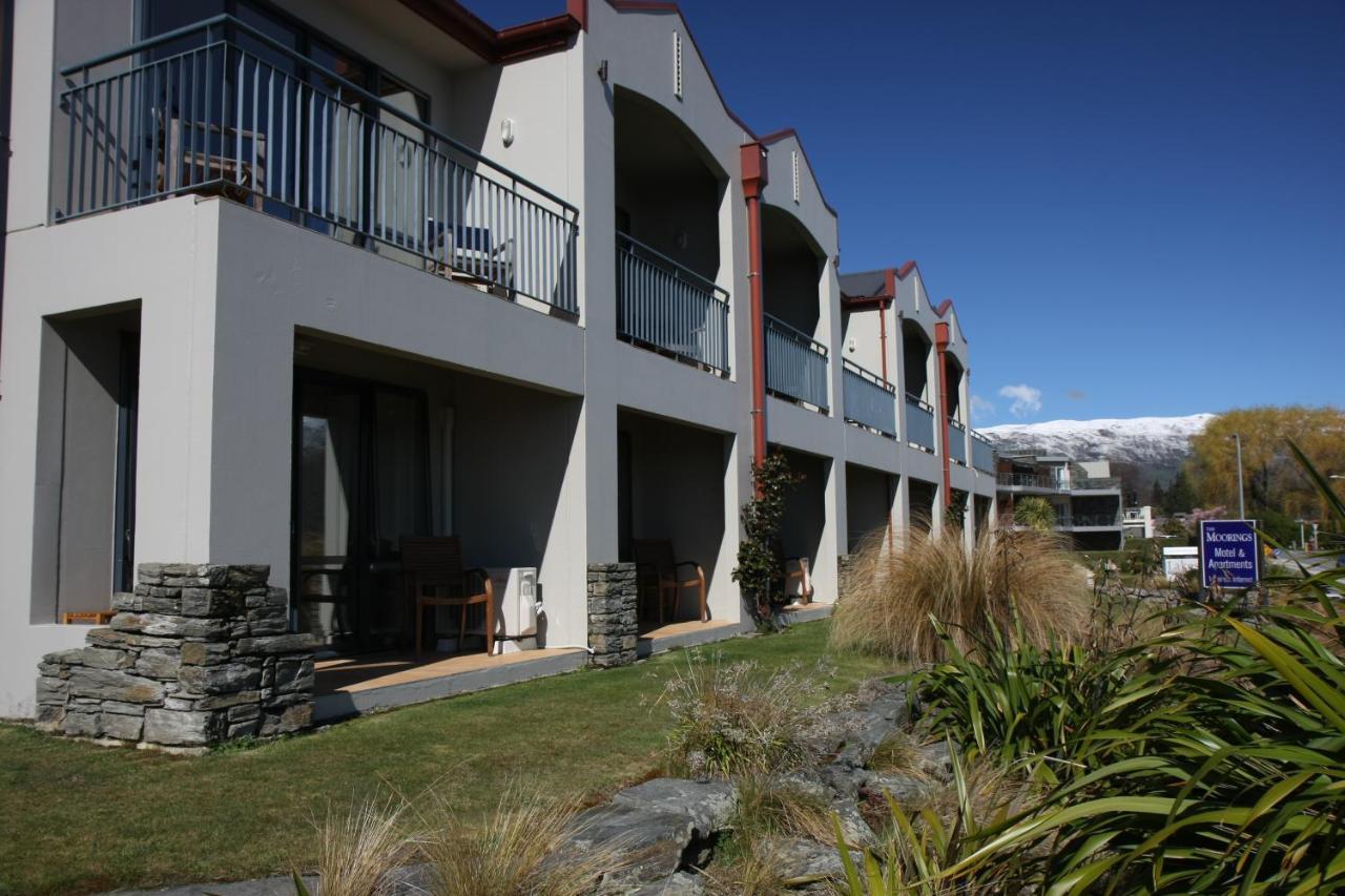 The Moorings Motel And Apartments Wanaka Bagian luar foto